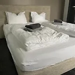 Xl Kristall Tatil Evi *