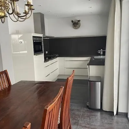 Xl Kristall بيت للعطل